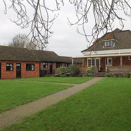 The Swan Motel, Gillingham Beccles Eksteriør billede
